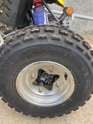 Quad Suzuki LTZ 400 Amarillo