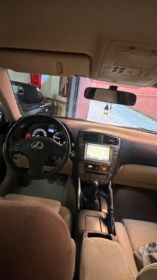 Lexus IS 220d
