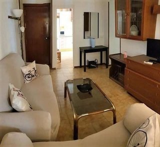 Piso en alquiler en Tres Huertas - El Torrejón - El Cerezo en Sevilla