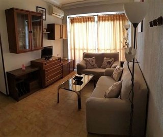 Piso en alquiler en Tres Huertas - El Torrejón - El Cerezo en Sevilla