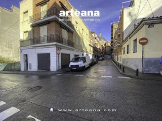 Local comercial en alquiler en Bellas Vistas en Madrid
