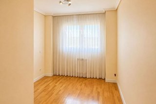 Piso en alquiler en Valdebebas - Valdefuentes en Madrid