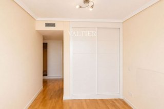 Piso en alquiler en Valdebebas - Valdefuentes en Madrid