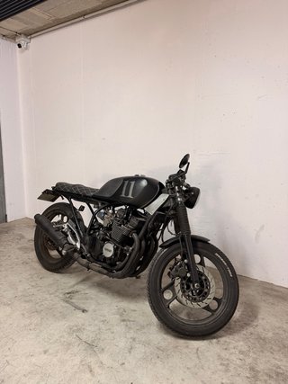 Yamaha XJ600 Cafe Racer Personalizada