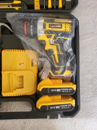 Taladro Atornillador 2 Baterías + Kit Herramientas