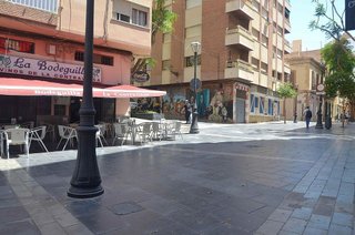 Piso en alquiler en Centro en Almería