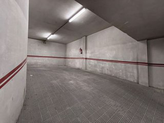 Garaje en venta en Novelda