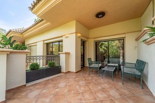 Piso en alquiler en Los Monteros - Bahía de Marbella en Marbella