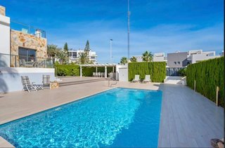 Casa adosada en venta en Los Balcones - Los Altos del Edén en Torrevieja