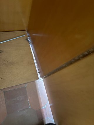 Armario de madera maciza