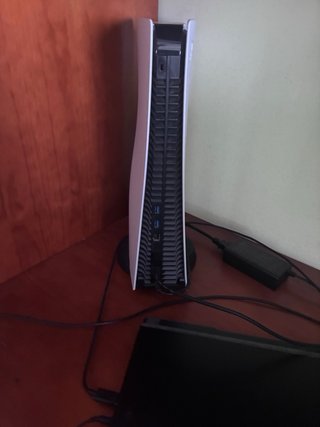 Consola PS5 Estándar con Lector y Mando