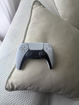 Consola PS5 Estándar con Lector y Mando