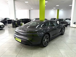 Porsche Taycan RWD 476CV con overboost EL TOP!!!!!