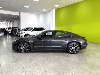 Porsche Taycan RWD 476CV con overboost EL TOP!!!!!