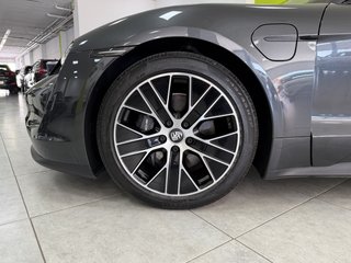 Porsche Taycan RWD 476CV con overboost EL TOP!!!!!