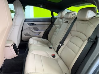Porsche Taycan RWD 476CV con overboost EL TOP!!!!!