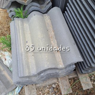 Lote de tejas de hormigón