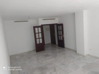 Piso en alquiler en Huerta de la Reina - Trassierra en Córdoba