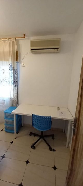 Piso en alquiler en Tres Huertas - El Torrejón - El Cerezo en Sevilla