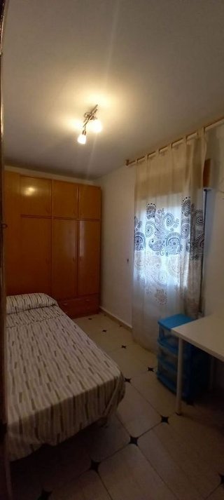 Piso en alquiler en Tres Huertas - El Torrejón - El Cerezo en Sevilla