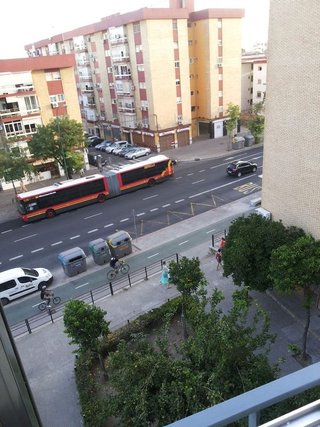 Piso en alquiler en Tres Huertas - El Torrejón - El Cerezo en Sevilla