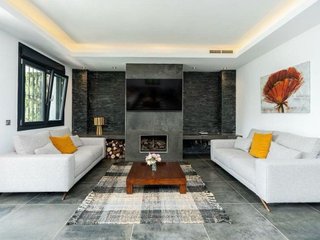Chalet en alquiler en Los Naranjos - Las Brisas en Marbella