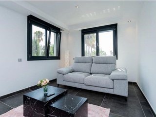 Chalet en alquiler en Los Naranjos - Las Brisas en Marbella