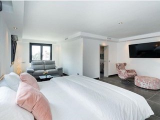 Chalet en alquiler en Los Naranjos - Las Brisas en Marbella