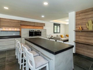 Chalet en alquiler en Los Naranjos - Las Brisas en Marbella