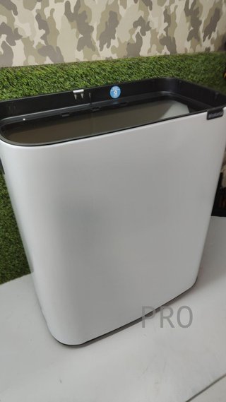 Cubo de basura con patas 2 x 30L