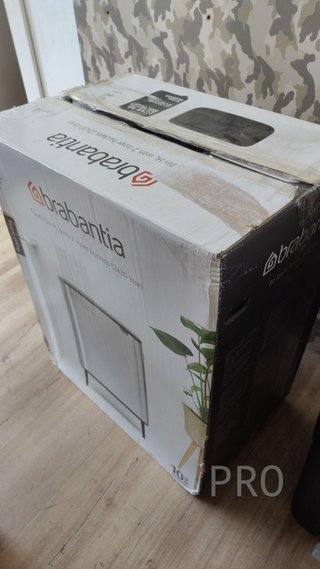 Cubo de basura con patas 2 x 30L