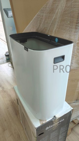 Cubo de basura con patas 2 x 30L