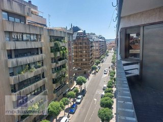 Piso en alquiler en Centro Ciudad en León