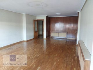 Piso en alquiler en Centro Ciudad en León