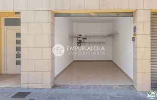 Garaje en venta en Centre en Roses
