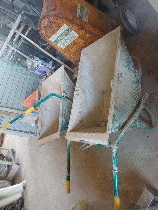 2 Carretillas de obra