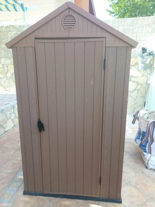 Caseta exterior Keter marrón