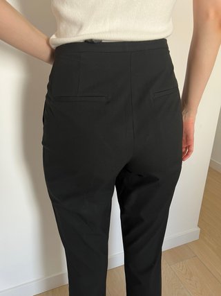 Pantalón de pinzas negro talla 40