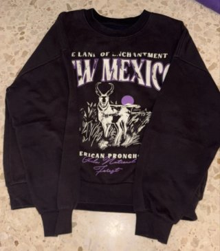 Sudaderas de mujer con diseños. Buen estado.