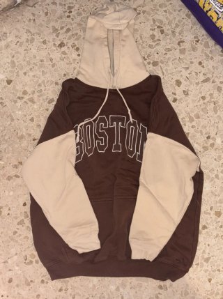 Sudaderas de mujer con diseños. Buen estado.