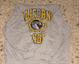 Sudaderas de mujer con diseños. Buen estado.