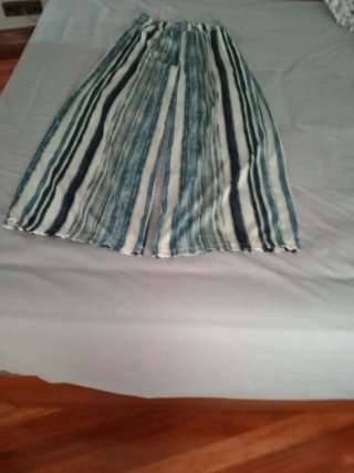 Pantalón rayas azules y blancas