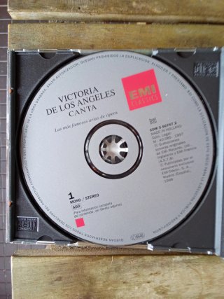 Victoria de los Ángeles - Canta Arias de Ópera