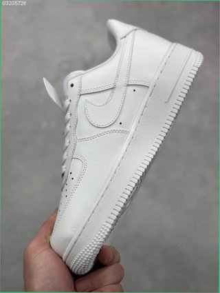 Nike Air Force 1 Talla 40.5 Blancas