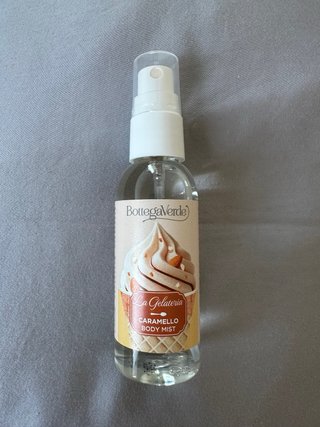 Profumo e bagnodoccia al caramello