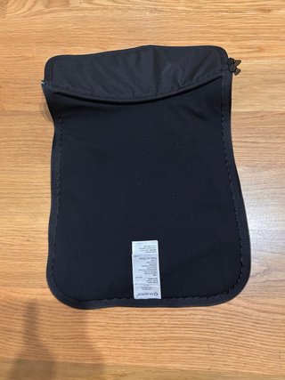 Capota y cubrepiés Bugaboo Cameleon negro