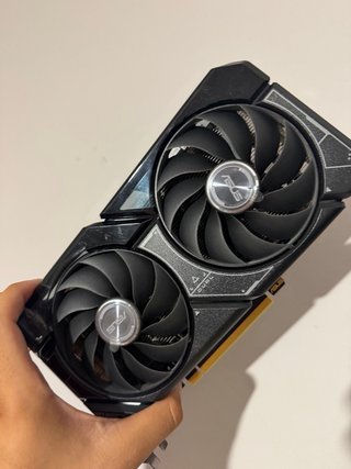 RTX 4060 Ti 8GB ASUS