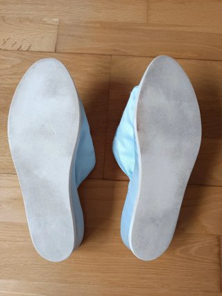Zapatillas de estar por casa bordadas