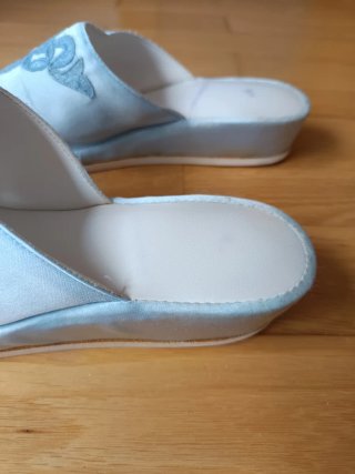 Zapatillas de estar por casa bordadas