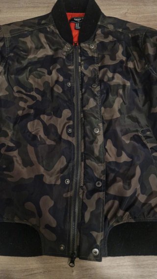 Chaqueta Bomber Forever 21 Talla M Camuflaje
